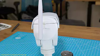 Überwachungskamera P1064 mit Dach und Antenne