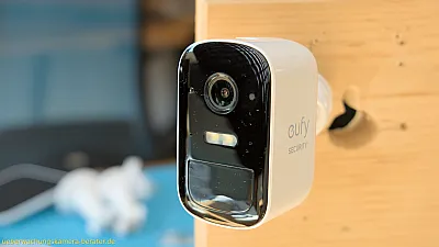 Eufy 2C Pro - Kamera mit Wandhalterung