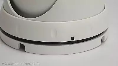 Eine von drei Schrauben